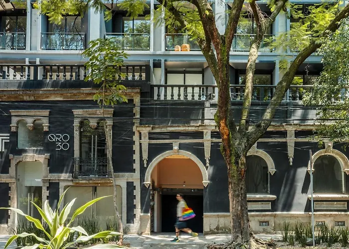 Bright Loft W/balcony & Workspace | Roma Norte Apartment Mexico City