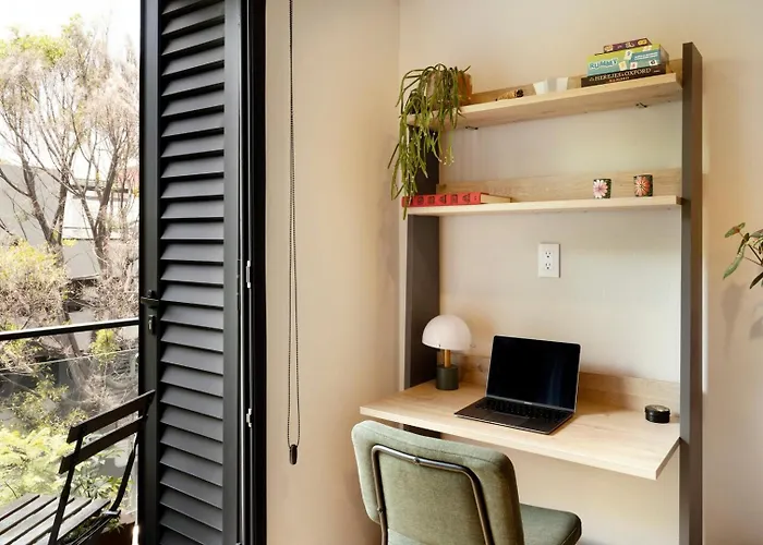 Bright Loft W/balcony & Workspace | Roma Norte Apartment Mexico City
